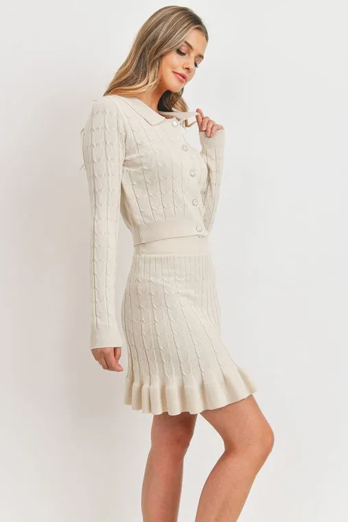 Beige Cable Knit Pearl Button Set