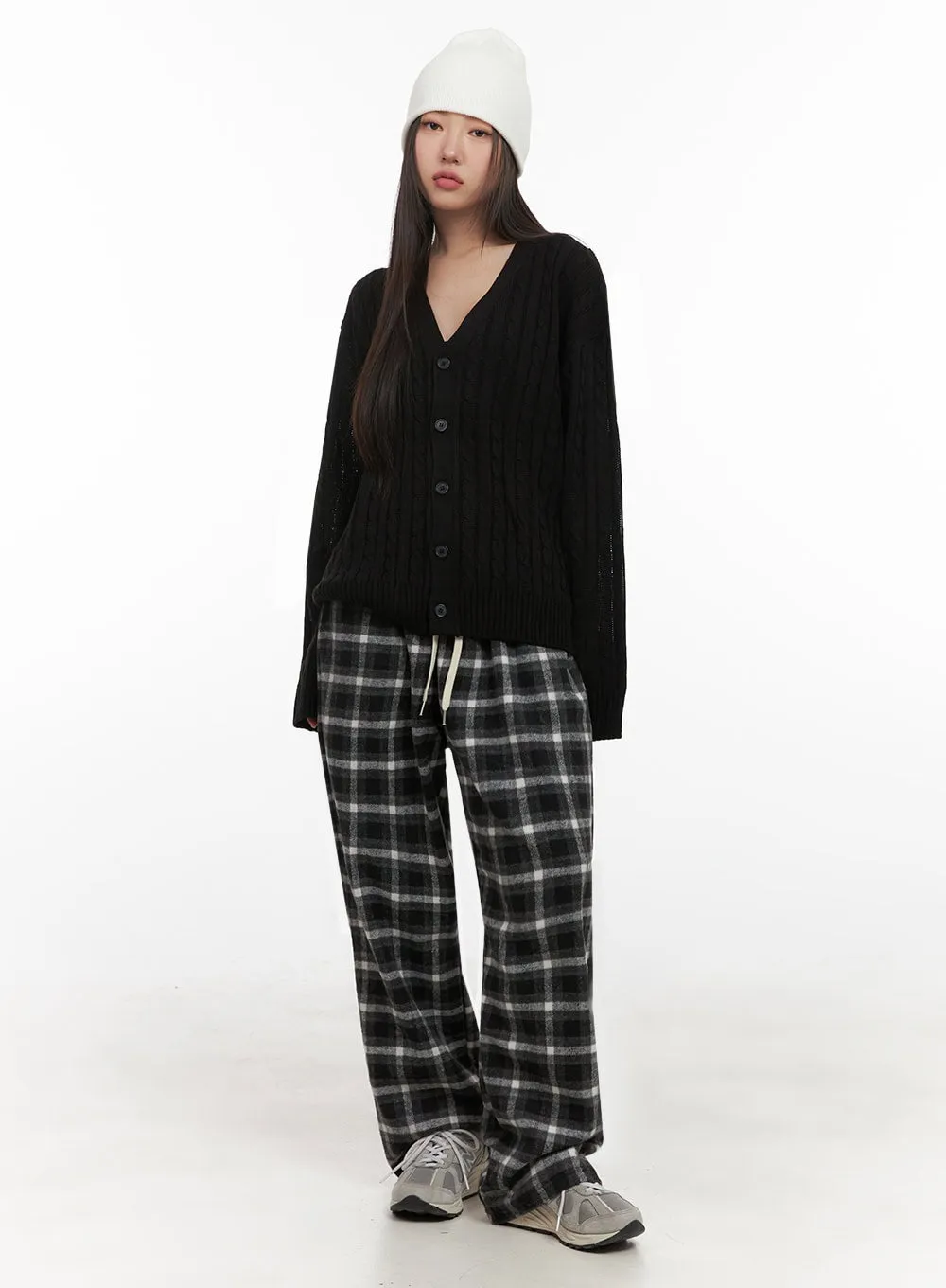 Cable Knit Relaxed Fit Cardigan C7102