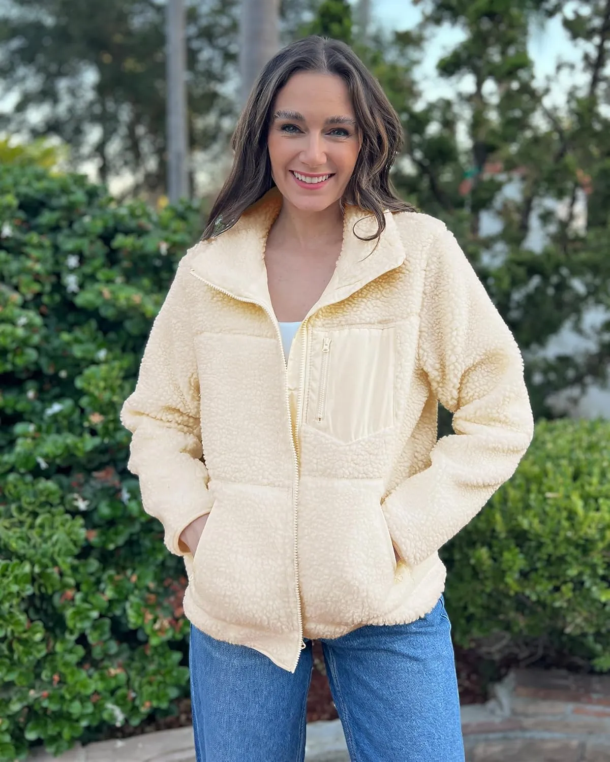 luvamia Sherpa Jackets for Women Trendy Zip Up Long Sleeve Winter Fall Casual Warm Fleece Coat Jackets with Pockets